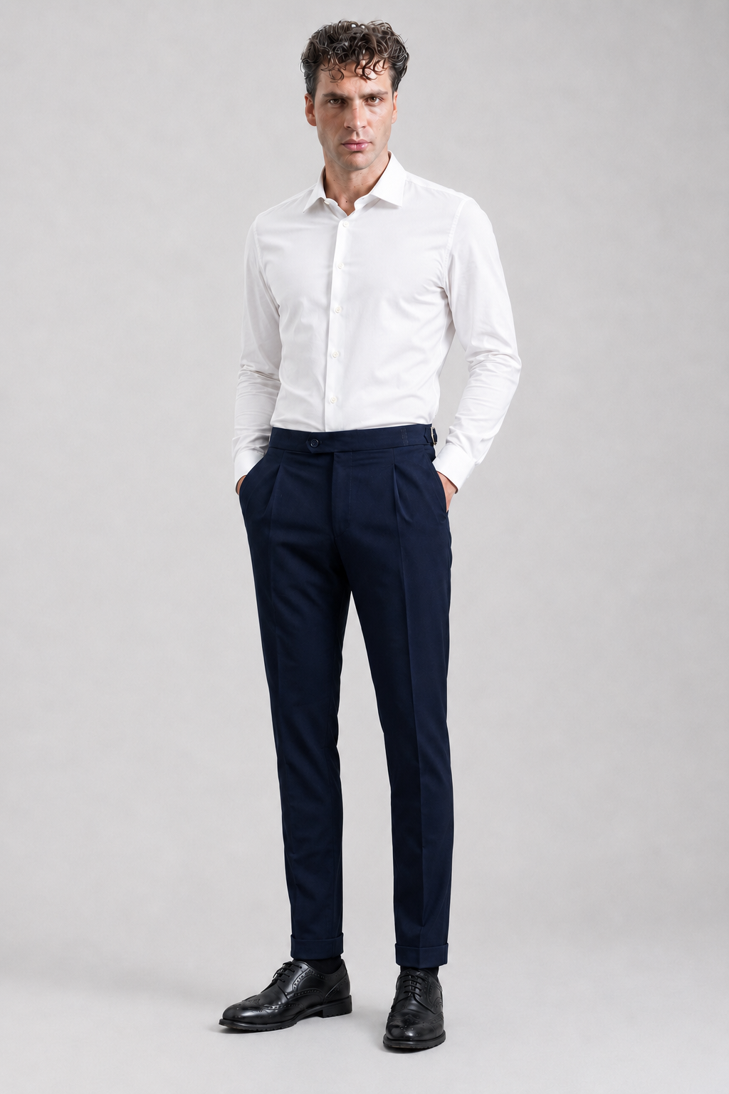 Pantalone  sartoriale con fibbia di  regolazione laterale