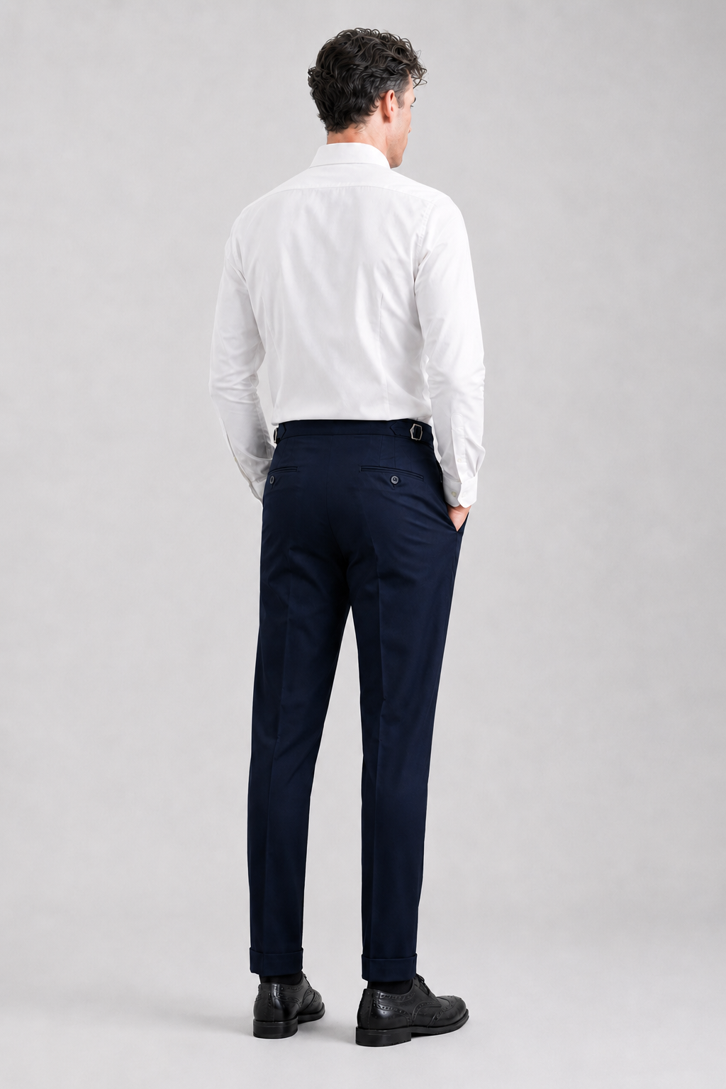 Pantalone  sartoriale con fibbia di  regolazione laterale