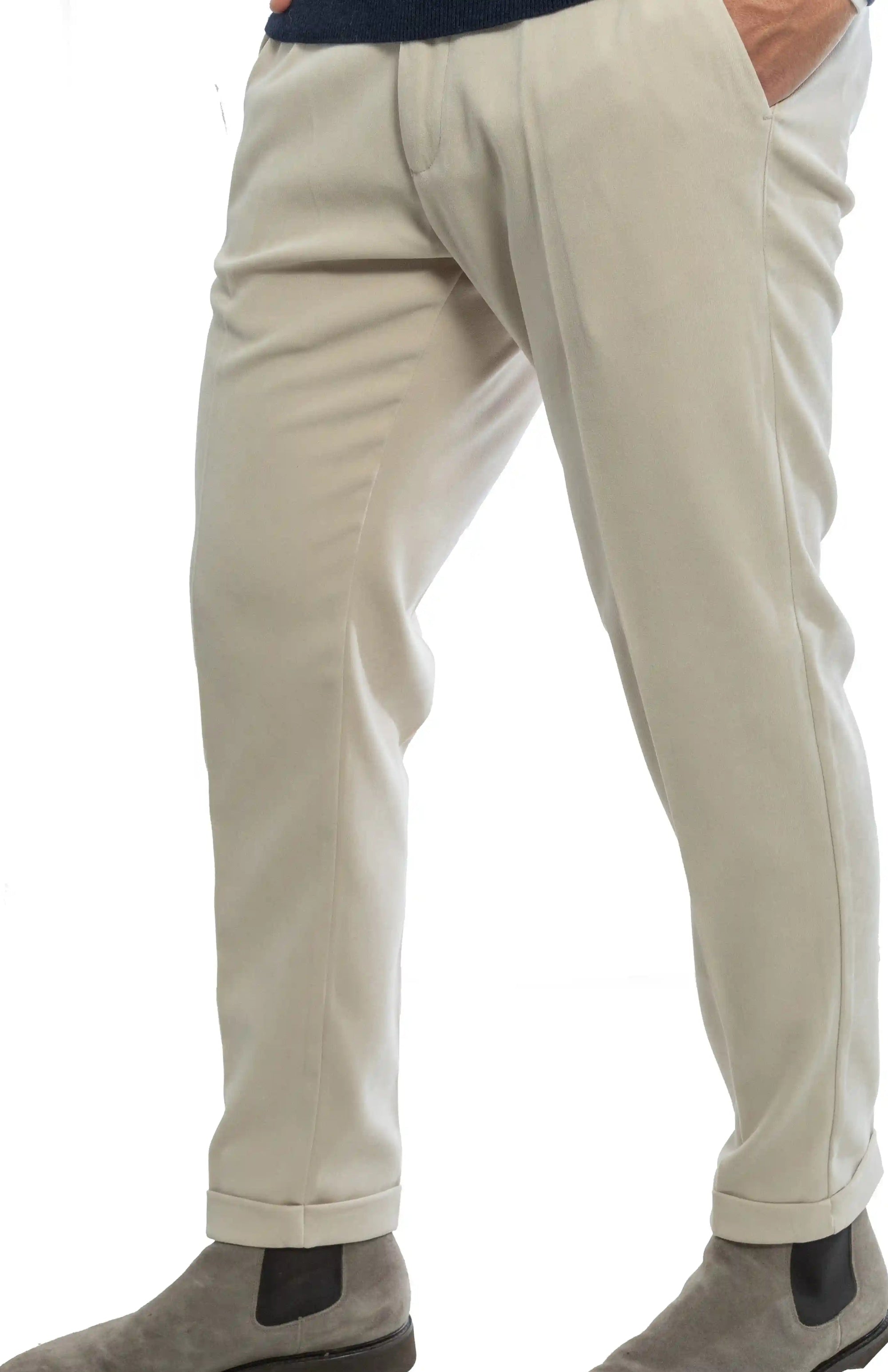 Pantalone in Fustagna dal taglio moderno